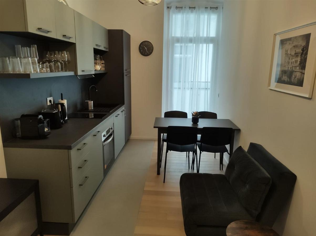 Boutique Apartments Cecilia Triest Zewnętrze zdjęcie