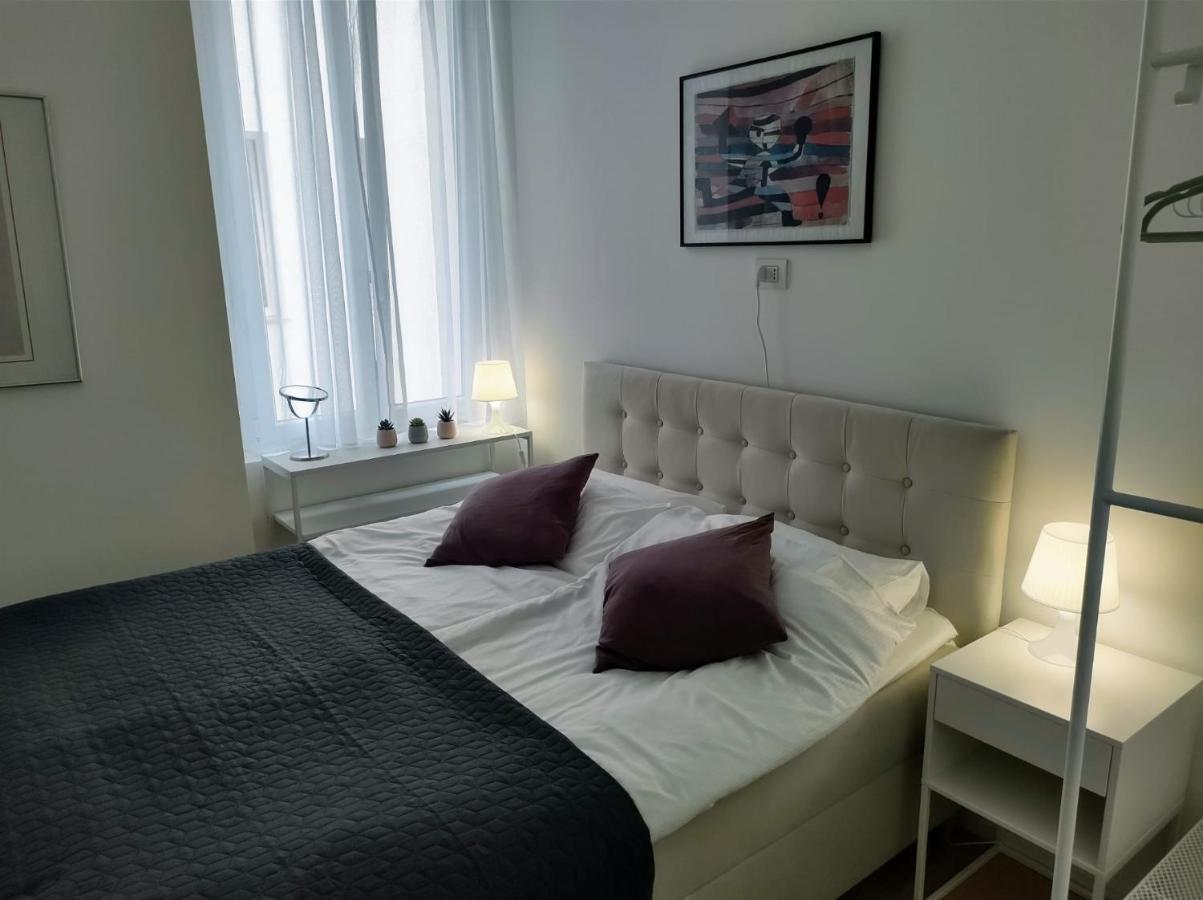 Boutique Apartments Cecilia Triest Zewnętrze zdjęcie