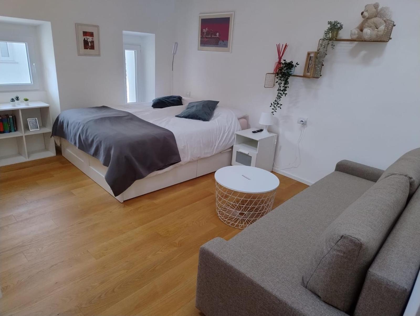 Boutique Apartments Cecilia Triest Zewnętrze zdjęcie